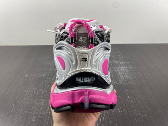 Ba*len*cia*ga -runner