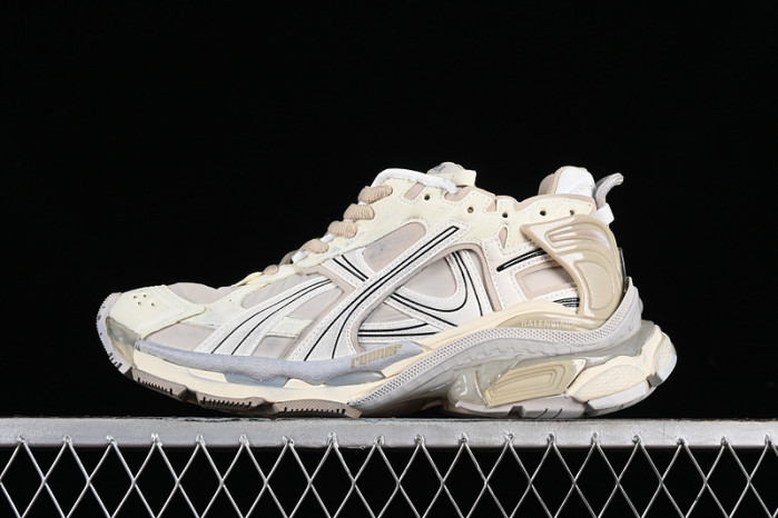 Ba*len*cia*ga -runner