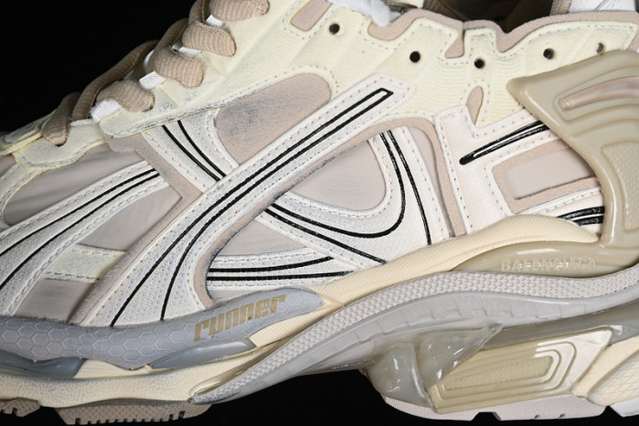 Ba*len*cia*ga -runner