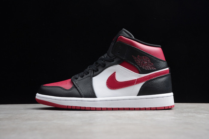 air jordan 1 mid bred toe  554724-066