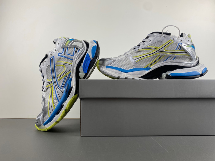 Ba*len*cia*ga -runner