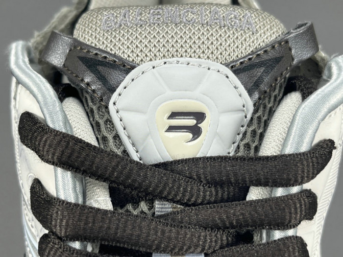 Ba*len*cia*ga -runner