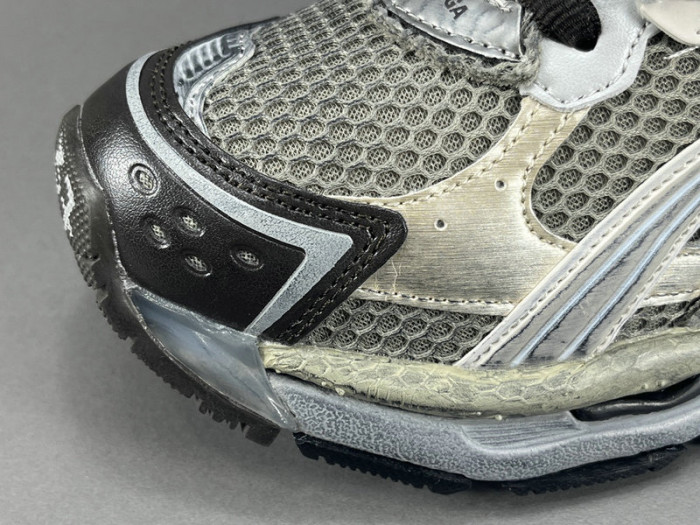 Ba*len*cia*ga -runner