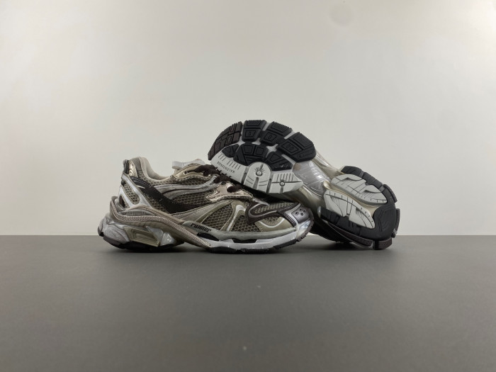 Ba*len*cia*ga -runner