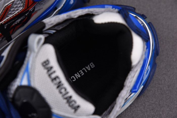 Ba*len*cia*ga -runner