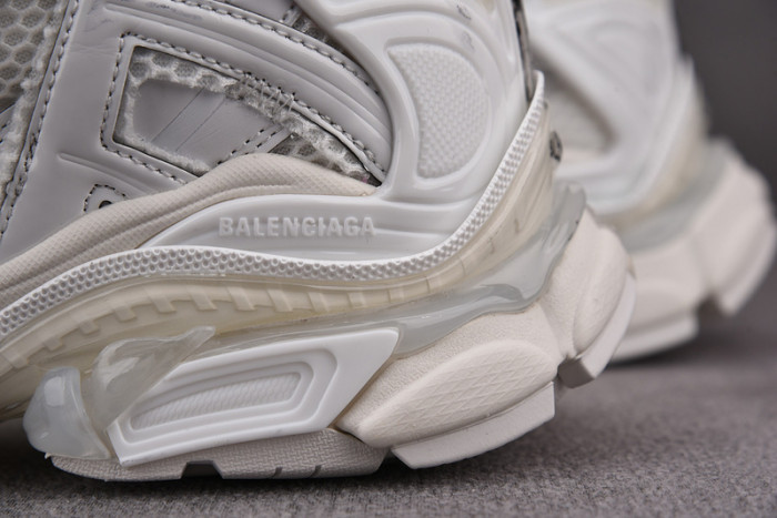 Ba*len*cia*ga -runner