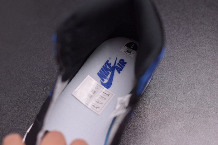 air jordan 1 retro royal (2017) 555088-007