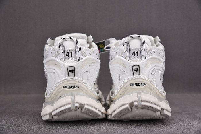 Ba*len*cia*ga -runner