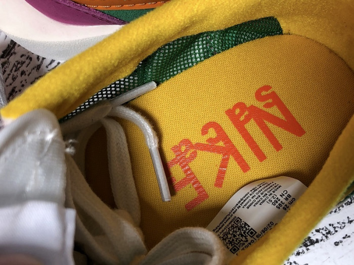 nike ld waffle sacai pine green  bv0073-301