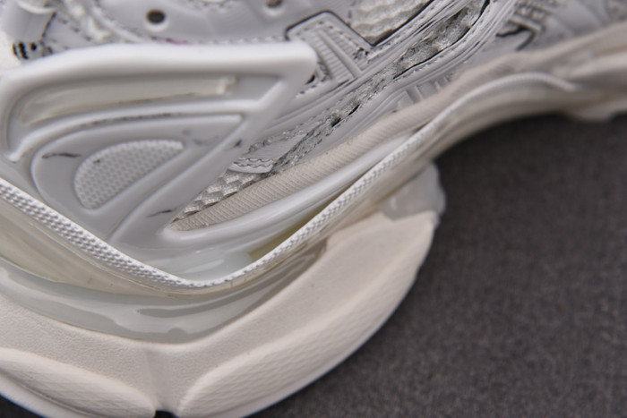 Ba*len*cia*ga -runner