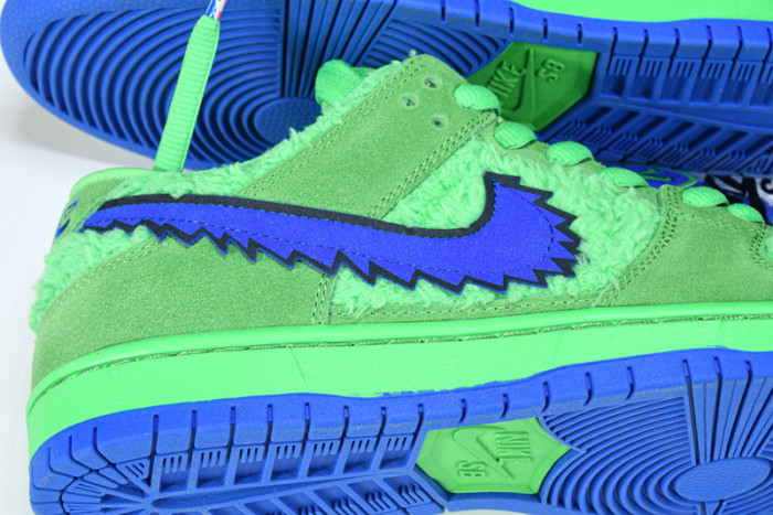 grateful dead x nike sb dunk low “green bear” cj5378-300