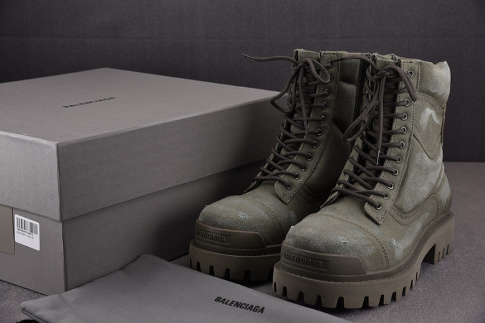Ba*len*cia*ga boots