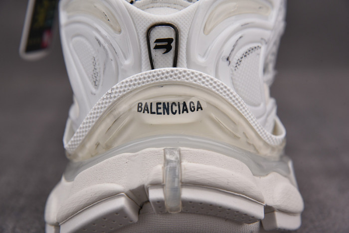 Ba*len*cia*ga -runner