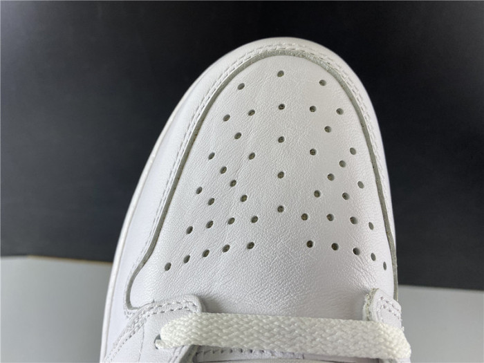 air jordan 1 retro metallic red (2017) 555088-103