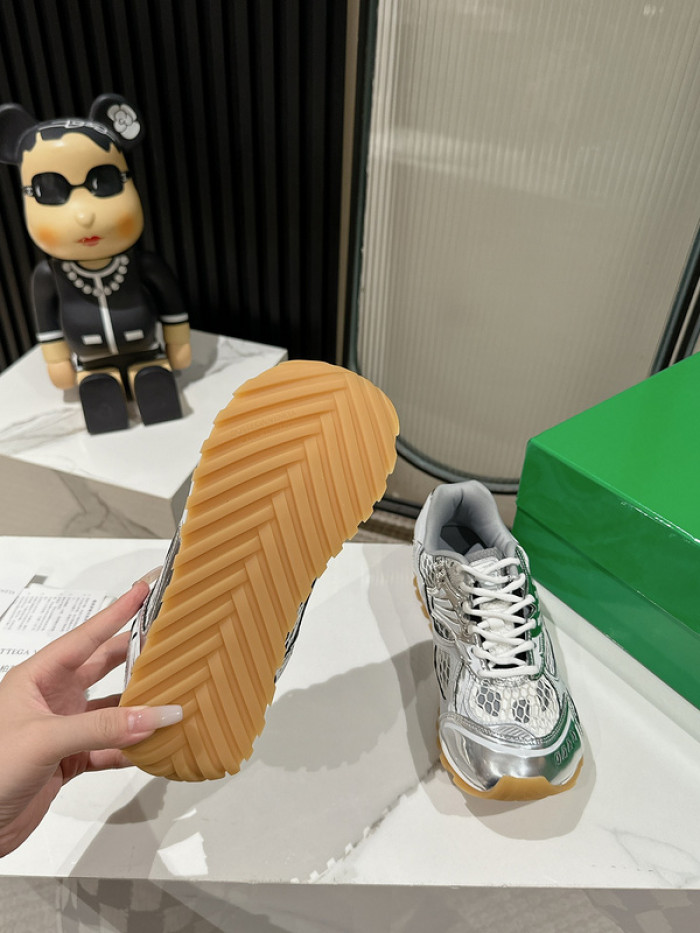 Bo*te*ga ve*ne*ta  sneakers