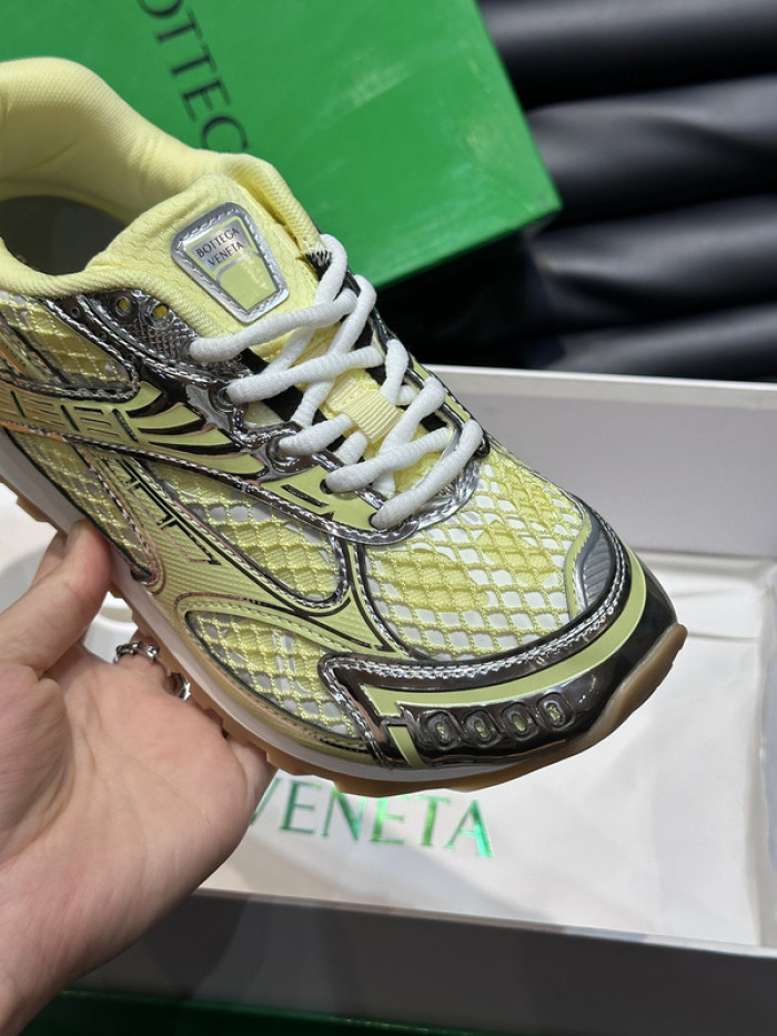 Bo*te*ga ve*ne*ta  sneakers