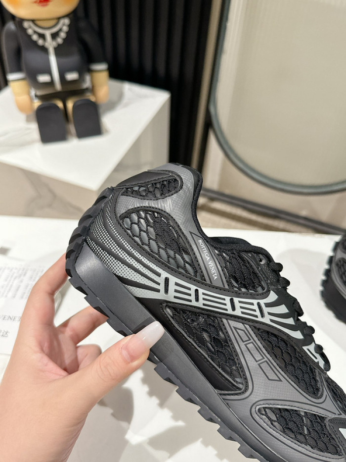 Bo*te*ga ve*ne*ta  sneakers