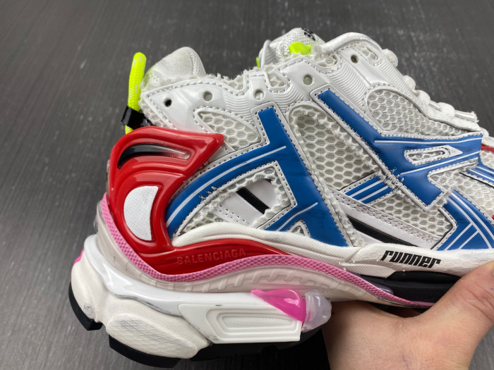 Ba*len*cia*ga -runner