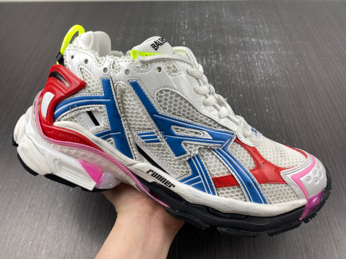 Ba*len*cia*ga -runner