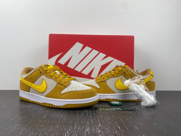 nike dunk low gold suede dv7411-200