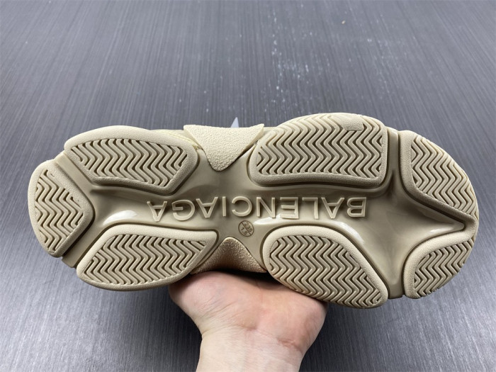 blcg sneaker triple.s.