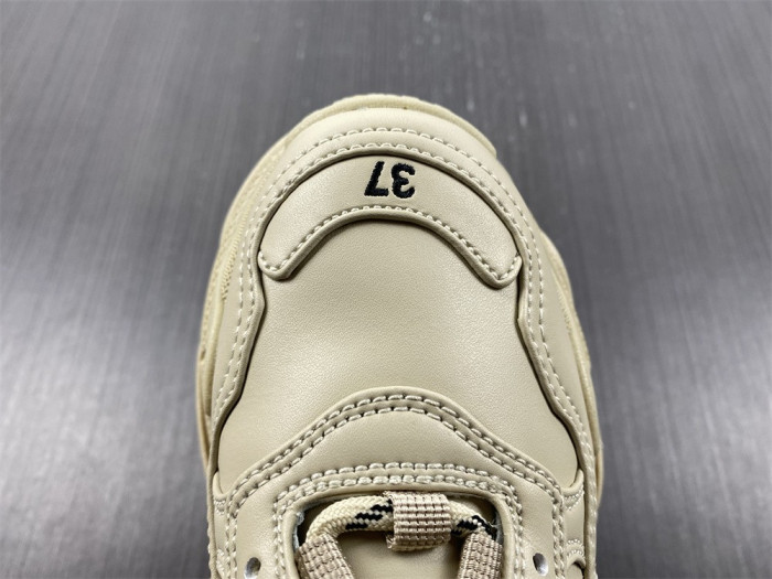 blcg sneaker triple.s.