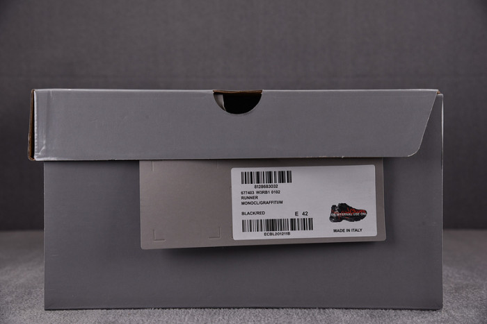 Ba*len*cia*ga -runner