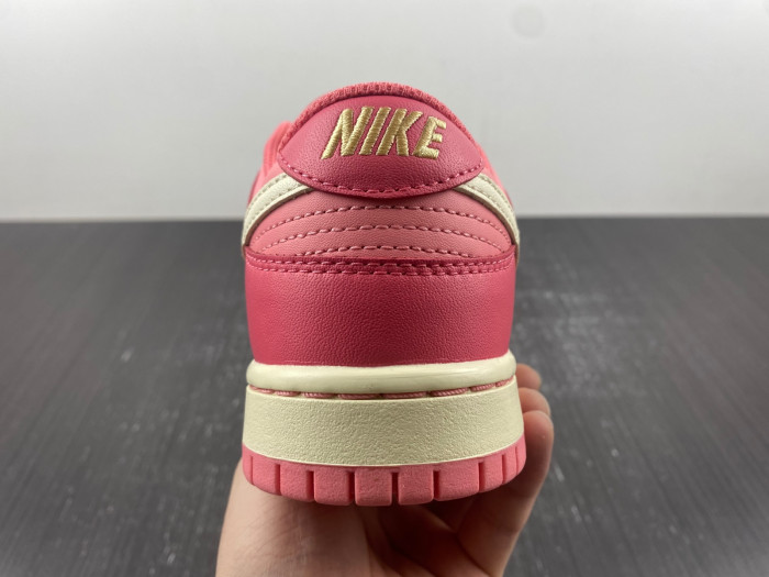 nike dunk low strawberry peach cream dh9765-200