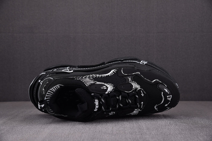 Ba*len*cia*ga triple s