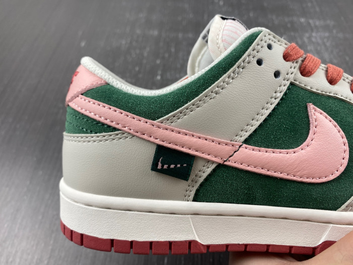 wmns dunk low se 