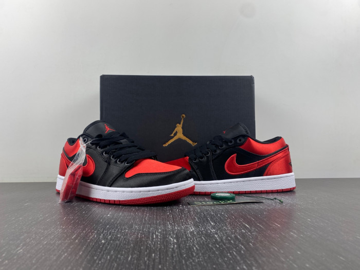 air jordan 1 low og wmns “satin bred " fd4810-061