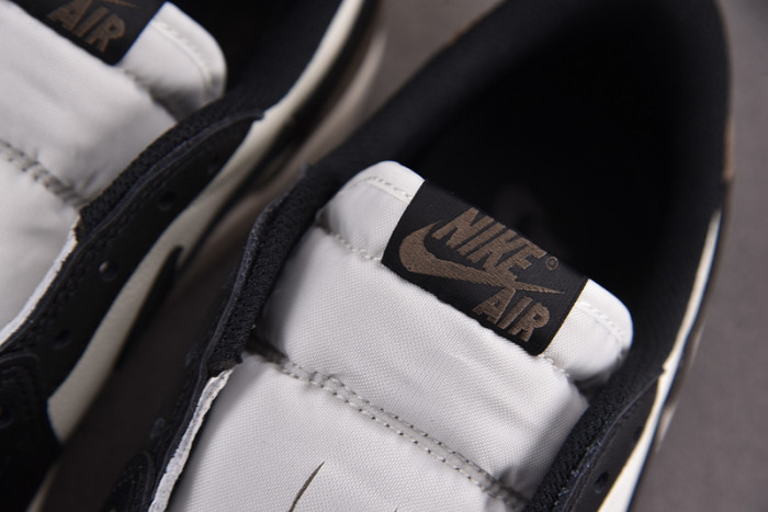 air jordan 1 retro low og "mocha" cz0790-102