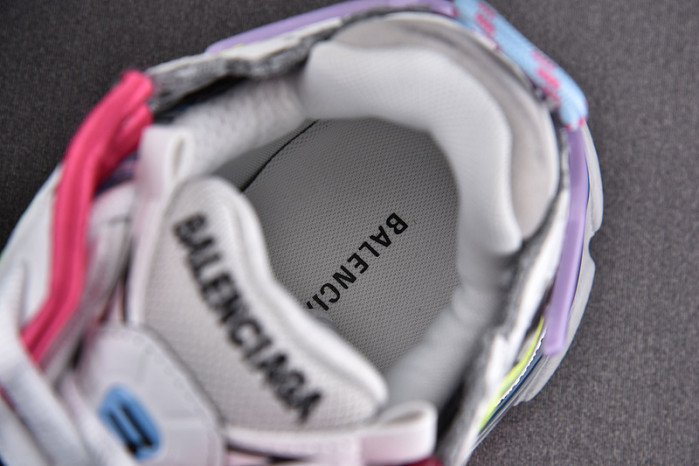 Ba*len*cia*ga -runner