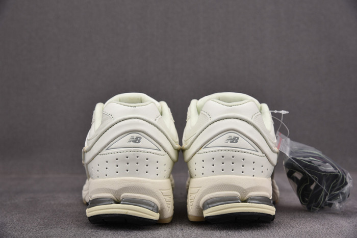 new balance 2002