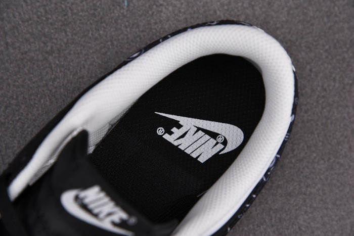 nike dunk low “black paisley” dh4401-100