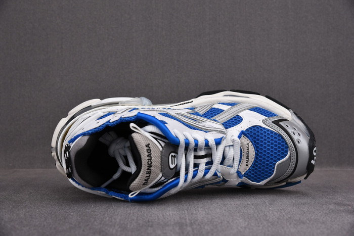 Ba*len*cia*ga -runner