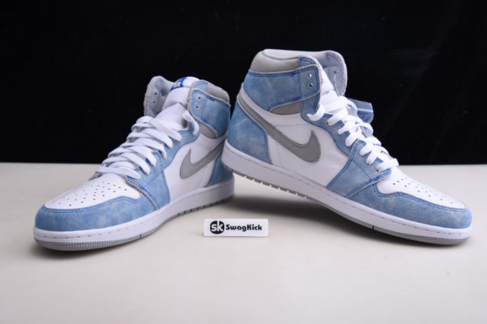 air jordan 1 retro high og hyper royal  555088-402