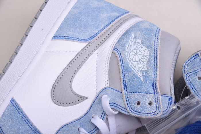air jordan 1 retro high og hyper royal  555088-402