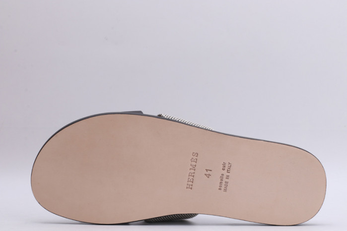 herm*s  slippers
