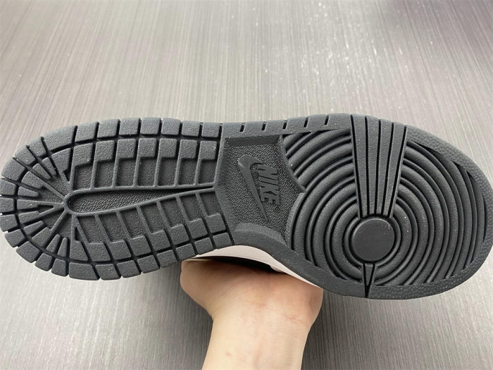 nike sb dunk high S*p*e by any means black dn3741-002