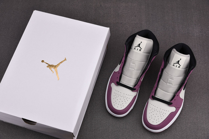 air jordan 1 mid berry white black dc7267-500