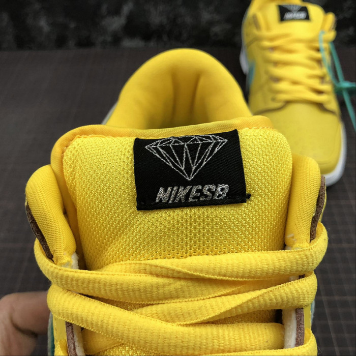 nike sb dunk low Di*m*nd s*pply co canary Di*m*nd (friends and family)  bv1310-700