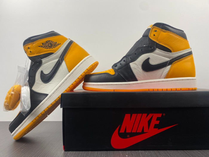 air jordan 1 high og "yellow toe" 555088-711