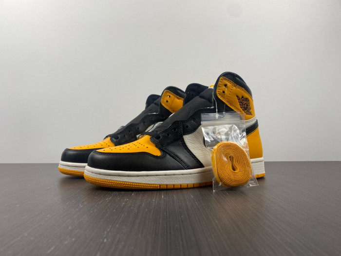 air jordan 1 high og "yellow toe" 555088-711