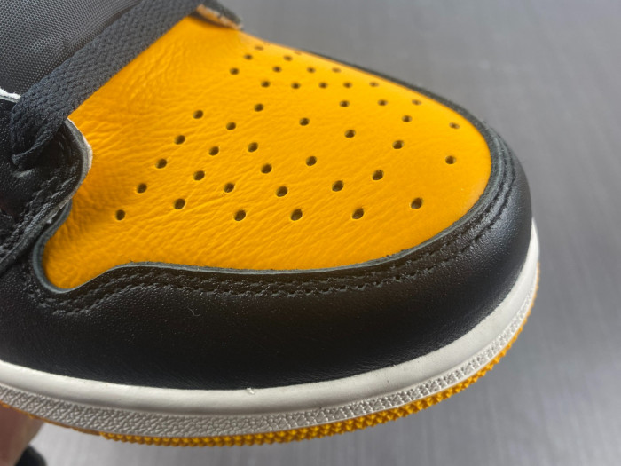 air jordan 1 high og "yellow toe" 555088-711