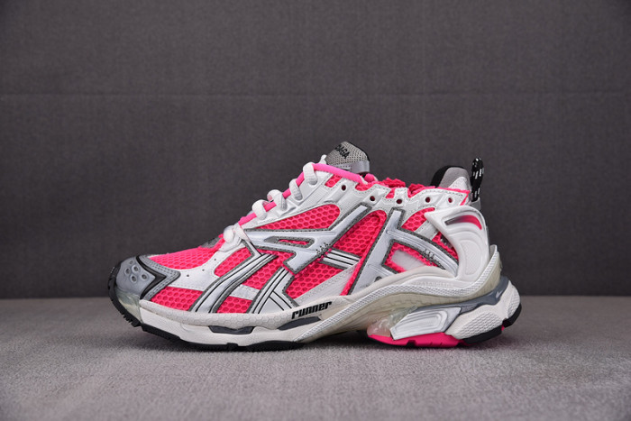 Ba*len*cia*ga -runner