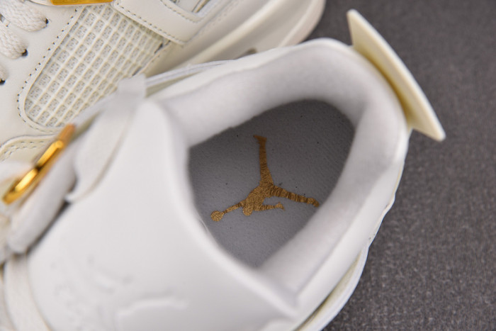 air jordan 4 retro metallic gold  aq9129-170