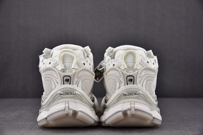 Ba*len*cia*ga -runner