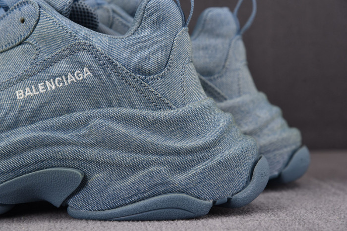 blcg sneaker triple.s.