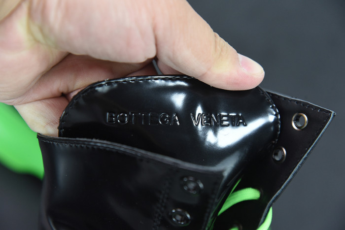 Bo*te*ga ve*ne*ta boots